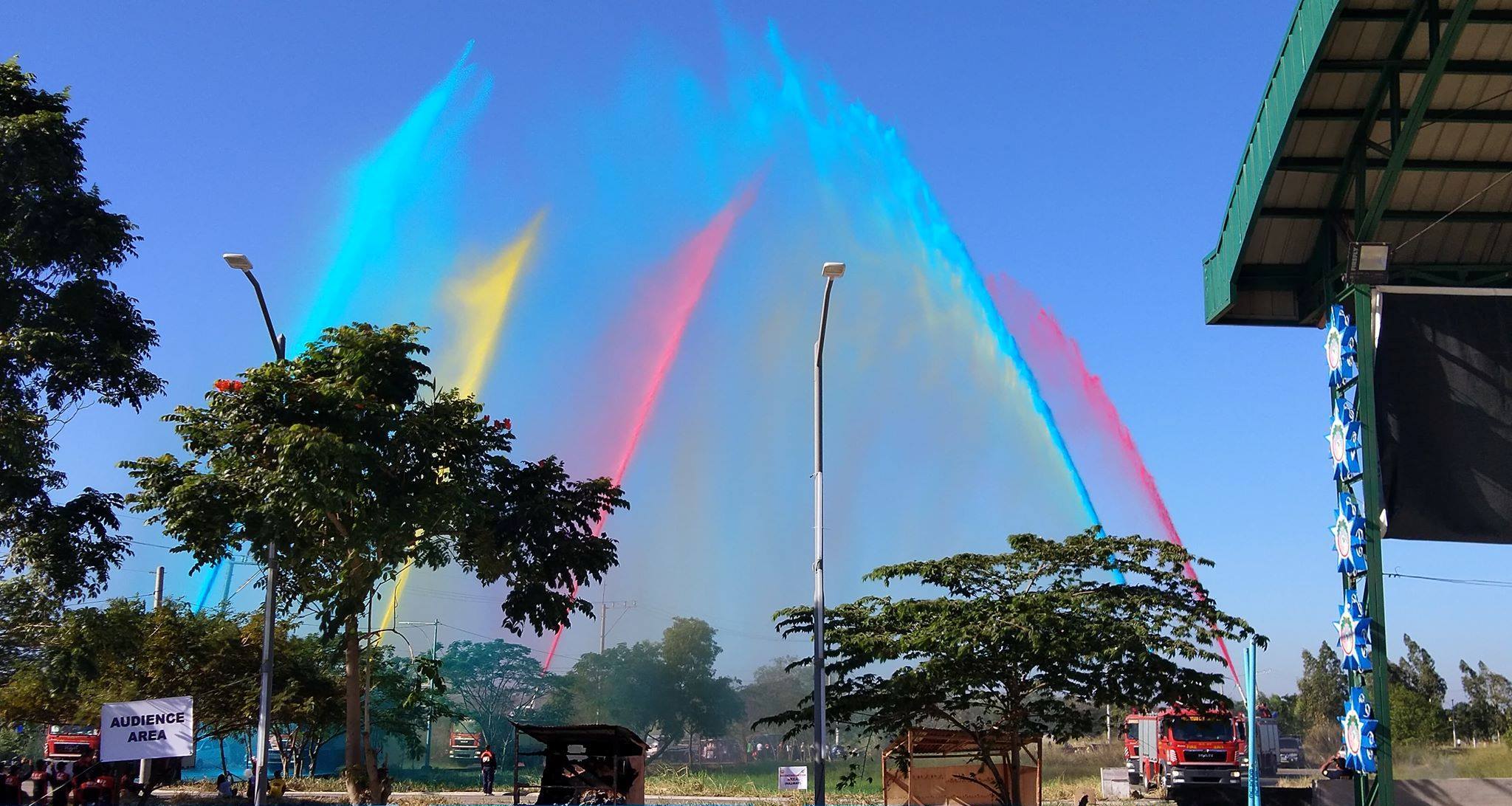 colored_water_display_3.jpg
