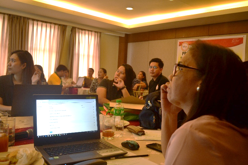 DILG Bataan PD Myra Soriano discusses the concept of Subay BAYAN Project to the participants